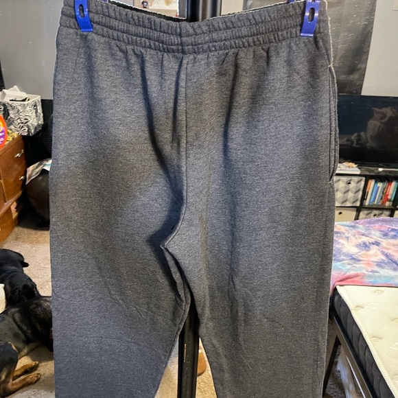 Fruit of the Loom Sweatpants - Picture 6 of 6